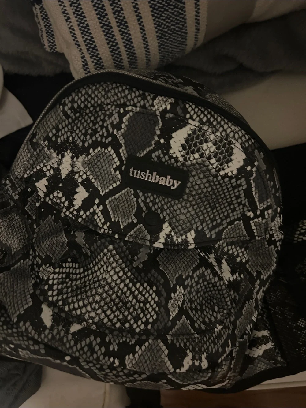 tushbaby Black & White Snake-Print Baby Bag set
